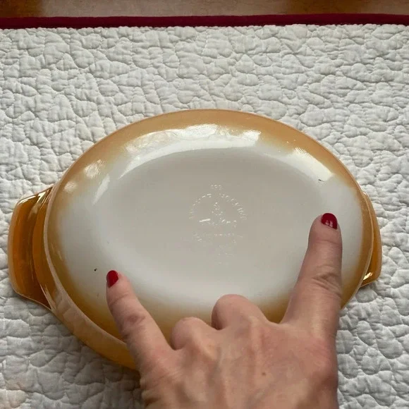 Anchor Hocking Ovenware Oval Baking Dish 9" x 7.5” x 3”Peach Baking 1 1/2 Quart - Picture 4 of 12